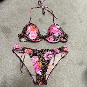 NWOT Victoria’s Secret 2 piece bathing suit
